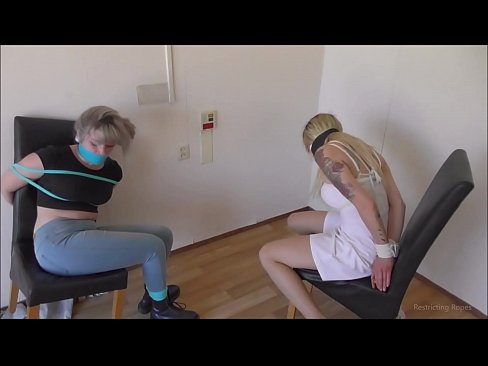 ❤️ Závislá / zviazaná a s roubíkom / dievča v núdzi Krásne porno na nás ️❤